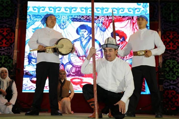 Дөөлөт Сыдыковдун жеке архивинен