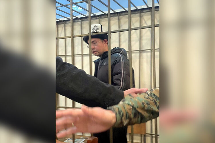 из социальных сетей