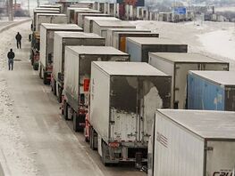 Президент России заявил о&nbsp;&laquo;черном импорте&raquo; как причине очередей фур на&nbsp;границе 