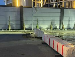 Жителям приходится объезжать из-за перекрытой дороги к&nbsp;жилмассиву &laquo;Селекция&raquo; 