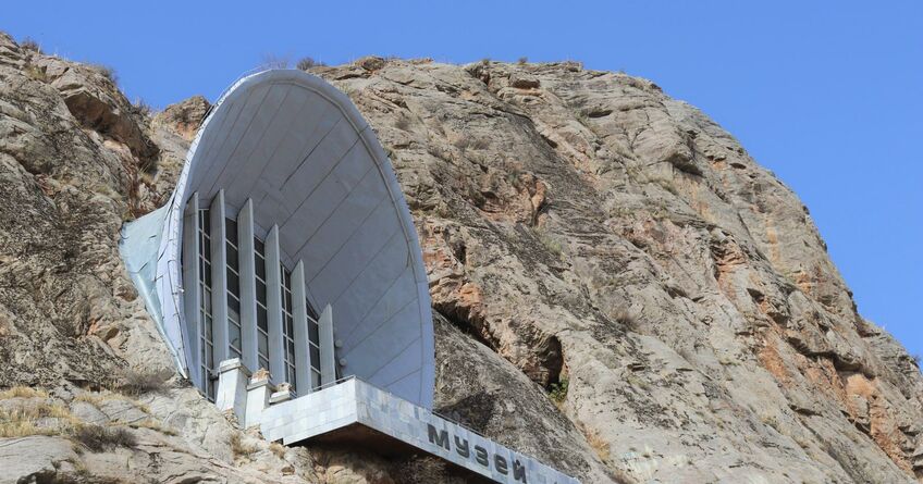 Минкультуры и&nbsp;эксперты ЮНЕСКО обсудили оптимизацию буферной зоны &laquo;Сулайман Тоо&raquo; 