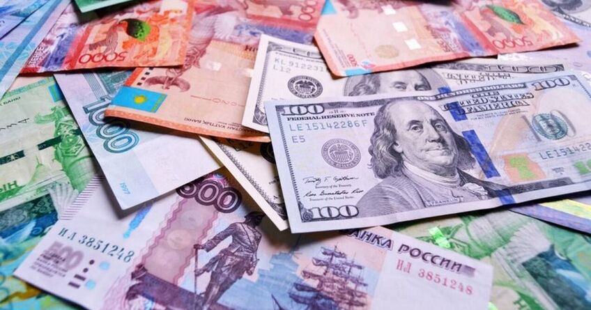 Доллар подешевел к&nbsp;сому, рубль подорожал. Курс валют на&nbsp;30&nbsp;сентября 