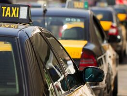 Водителей такси призвали получить лицензии: с&nbsp;1&nbsp;февраля начнутся рейды 