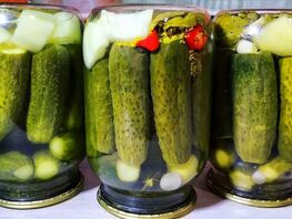 Скоро старый Новый год. КР&nbsp;вошла в&nbsp;топ-5 импортеров консервированных огурцов 