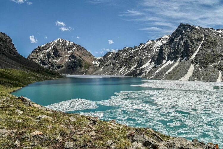 Влад Ушаков