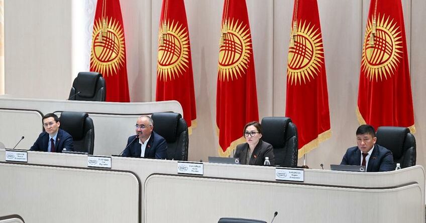 Спикер ЖК&nbsp;пригрозил депутатам: имена прогульщиков будут публиковать в&nbsp;СМИ 