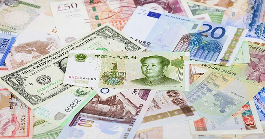 Сом второй день дешевеет ко&nbsp;всем валютам, кроме доллара. Курс на&nbsp;17&nbsp;декабря 