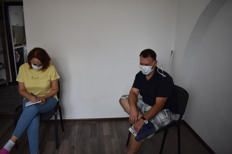 директора общежития для ВИЧ-позитивных людей