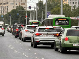 Граждан КР&nbsp;с&nbsp;иностранными правами хотят обязать проходить регистрацию 