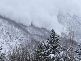 В&nbsp;Кыргызстане объявлено штормовое предупреждение: в&nbsp;горах ожидается сход лавин 