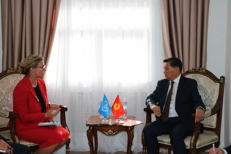 пресс-службы МИД