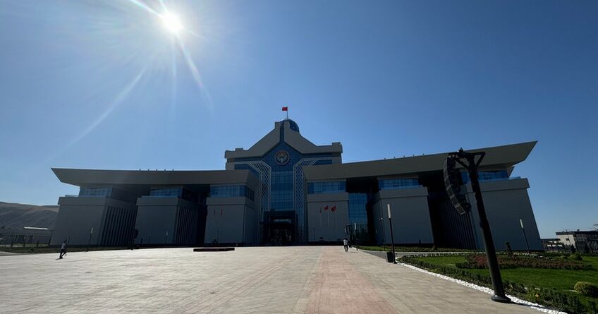 Президент объяснил отставку главы ГКНБ Ташиева: важность единства государства 